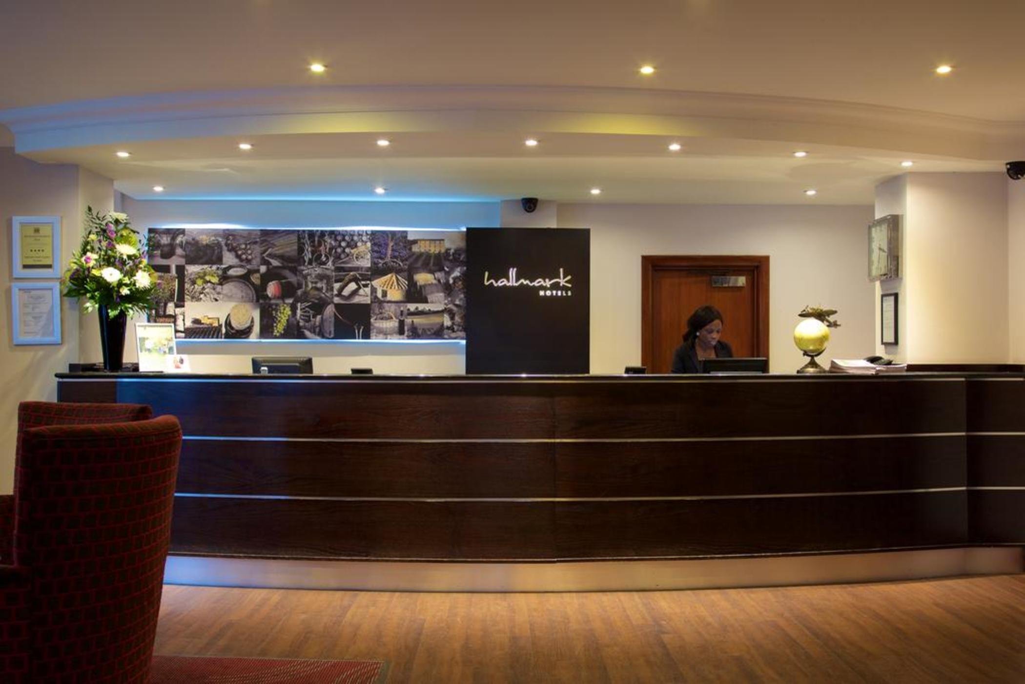 London Croydon Aerodrome Hotel, BW Signature Collection Exterior foto