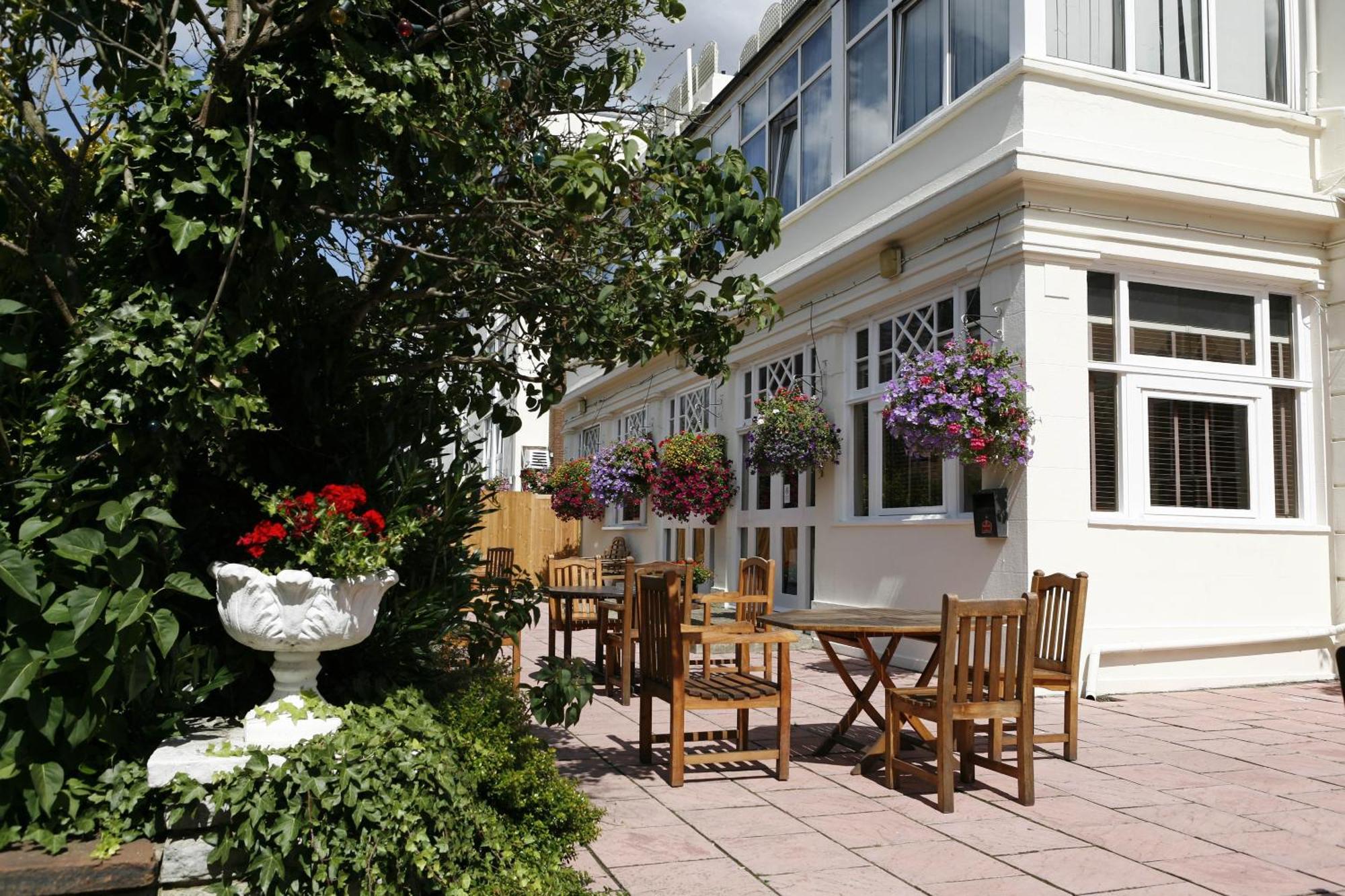 London Croydon Aerodrome Hotel, BW Signature Collection Exterior foto